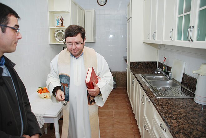 Franciscanos inauguraram cozinha para apoiar serviço alimentar a carenciados de Faro que tem aumentado