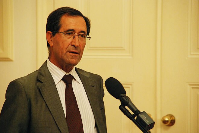 Pe. Anselmo Borges disse em Loulé que “não faz sentido nenhum continuar a falar em pecado original”