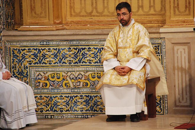 Vigília de oração pela ordenação de futuro padre algarvio realiza-se em Faro