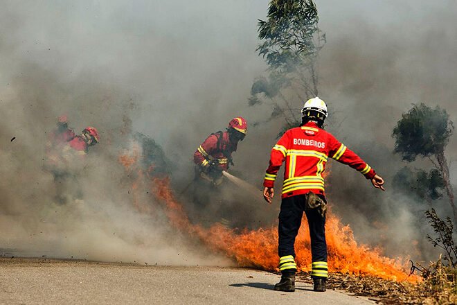 Incêndio na serra de Monchique