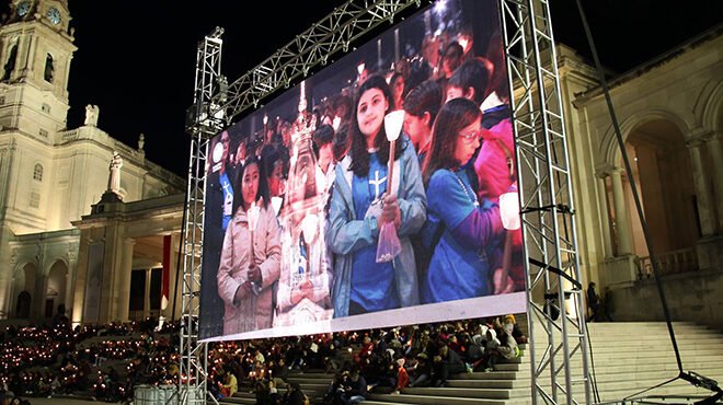 Centenas de crianças algarvias participaram na peregrinação anual ao Santuário de Fátima
