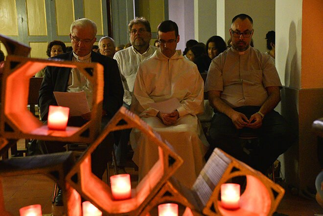 Oração ligada à espiritualidade de Taizé decorreu em Aljezur com presença de monge português