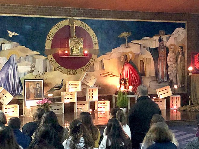 Jovens algarvios marcados por encontro com milhares de outros europeus para rezar na passagem do ano