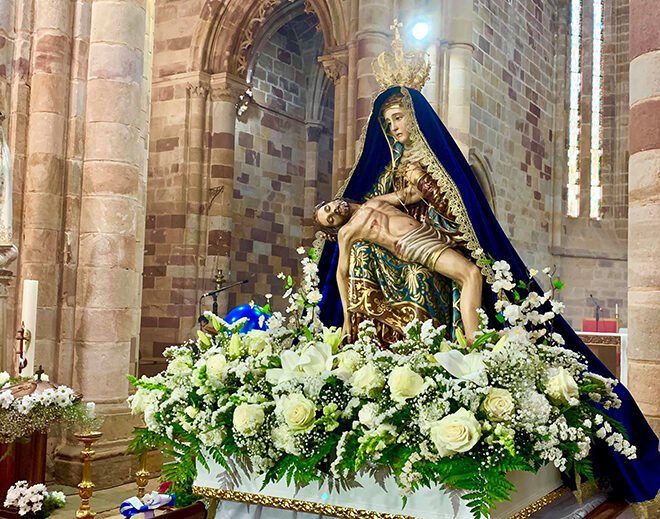 Primeira saída da imagem da Mãe Soberana do concelho de Loulé foi para visitar Silves