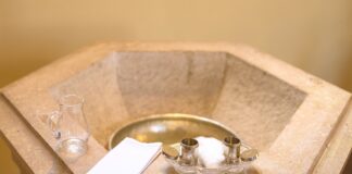 Algarve: Cinquenta e três adultos receberão sacramentos da iniciação cristã, durante o tempo Pascal