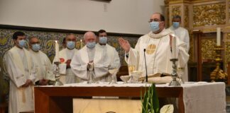 Padre Samuel Camacho regressou à sua paróquia para celebrar a ‘Missa Nova’ (c/fotogaleria)