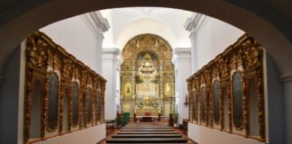 Parte do património da igreja de S. Francisco de Loulé, descoberto em 2019, já está no seu lugar de origem (c/fotos e vídeo)