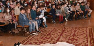 Igreja do Algarve acolheu primeira profissão de irmã dominicana que ficará agora a trabalhar em Paderne (c/fotorreportagem)