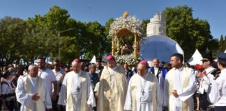 D. Américo Aguiar ofereceu anel da ordenação episcopal à Mãe Soberana e confiou-lhe a organização da JMJ 2023