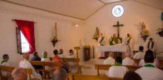 Bispo, padres e diáconos do Algarve voltaram a celebrar o Dia do Clero