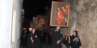 Procissão dos painéis sai de novo à rua em Albufeira na próxima Quinta-feira Santa