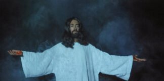 Recriação da Paixão de Cristo volta a realizar-se em Pêra após a pandemia