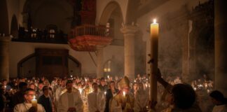 Vigília Pascal: Bispo do Algarve exortou a deixar que Jesus ressuscitado liberte as vidas das “situações de morte” (c/fotorreportagem)