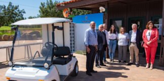 Centro Paroquial de Cachopo recebeu veículo elétrico para entrega de refeições oferecido pelo Benamor Golf