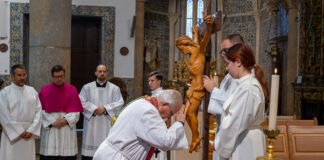 Sexta-feira Santa: Bispo do Algarve desafiou cristãos a “olhar para a cruz como «árvore» da vida”