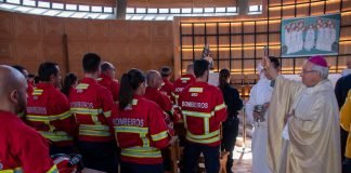 Bispo do Algarve preside a bênção dos capacetes dos bombeiros algarvios